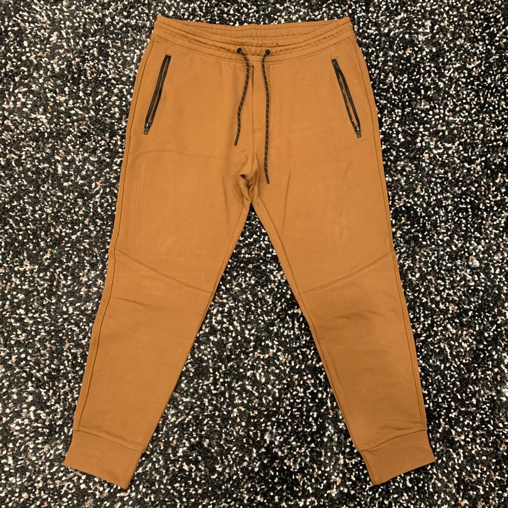 American Eagle Khaki Color Joggers Men’s Size Large